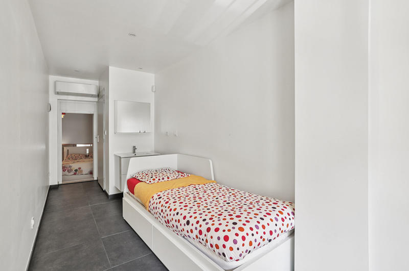 Maison - 285 m² - 10 pièces