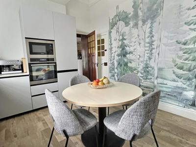 Propriété - 425 m² - 13 pièces