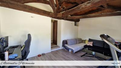 Maison - 235 m² - 12 pièces