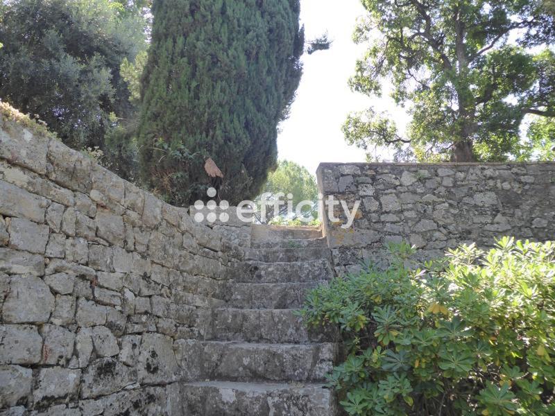 Maison - 180 m² - 6 pièces