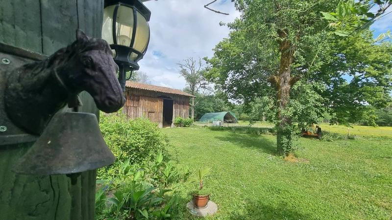 Maison en pierre - 235 m² - 5 pièces