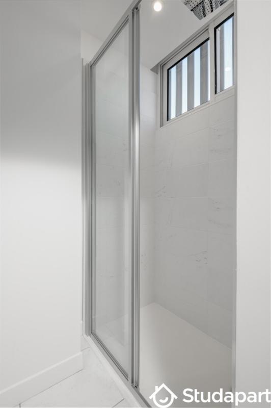 Chambre - 9 m² - 1 pièce