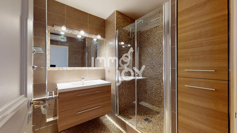 Appartement - 86 m² - 3 pièces