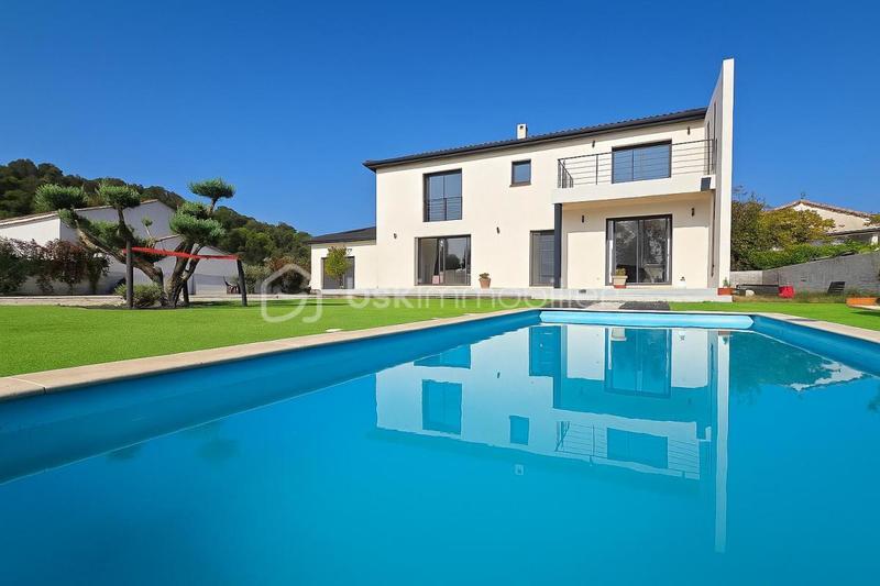 Villa - 188 m² - 6 pièces