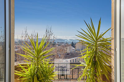 Appartement - 92 m² - 4 pièces