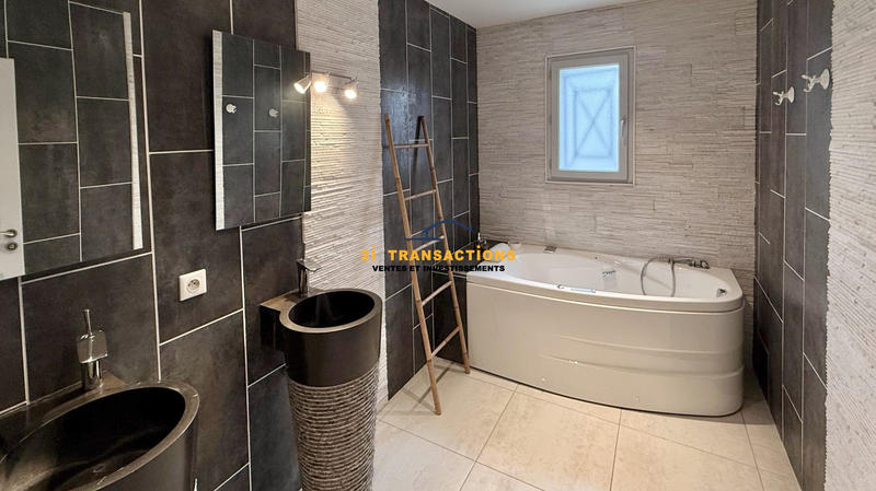 Maison - 124 m² - 5 pièces