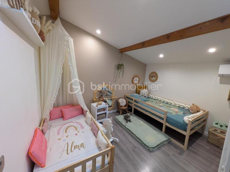 Maison de village - 137 m² - 7 pièces