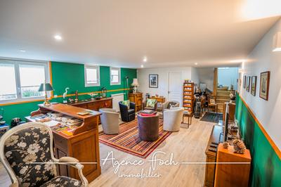 Maison - 190 m² - 6 pièces