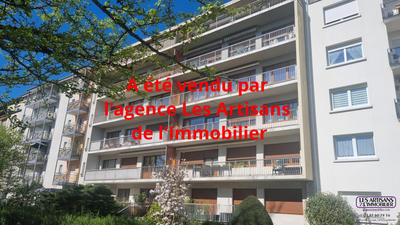 Appartement - 105 m² - 5 pièces