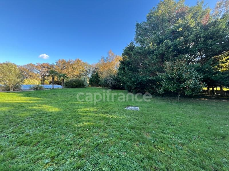 Propriété - 400 m² - 10 pièces