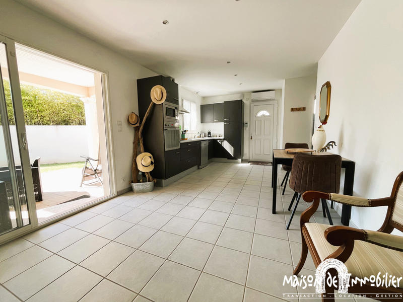 Maison - 185 m² - 7 pièces