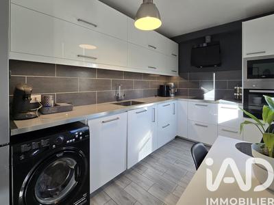 Appartement - 80 m² - 4 pièces