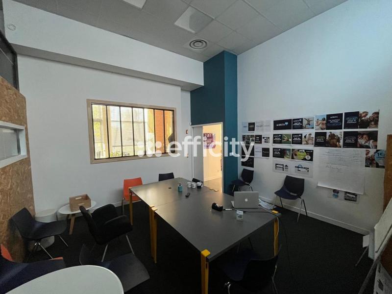 Bureau - 230 m² - 8 pièces