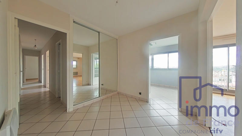 Appartement - 114 m² - 5 pièces