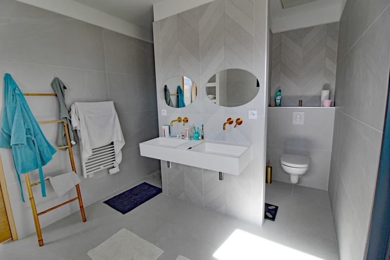 Maison - 230 m² - 7 pièces