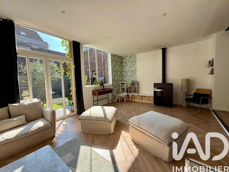 Loft - 156 m² - 5 pièces