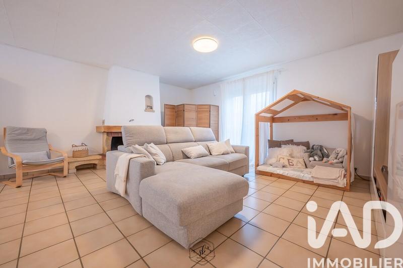 Maison - 95 m² - 5 pièces