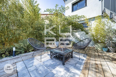 Maison - 183 m² - 7 pièces