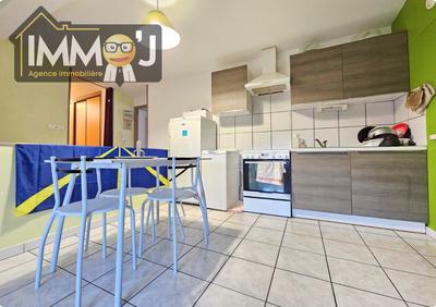 Appartement - 82 m² - 4 pièces