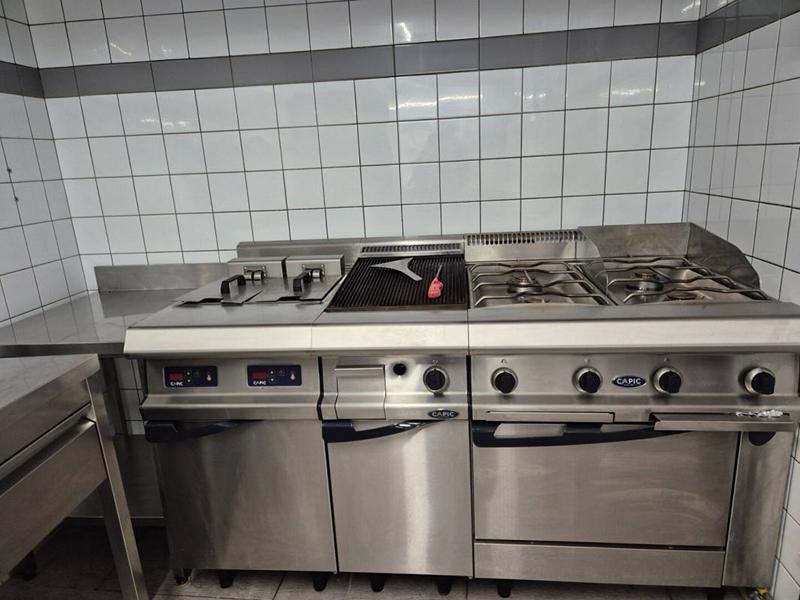 Local d'activité / Entrepôt - 180 m²