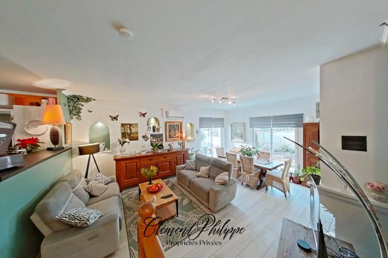 Maison - 155 m² - 8 pièces