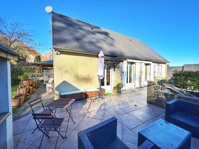 Maison - 135 m² - 6 pièces