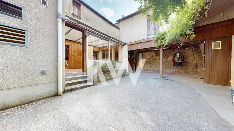 Maison - 192 m² - 6 pièces