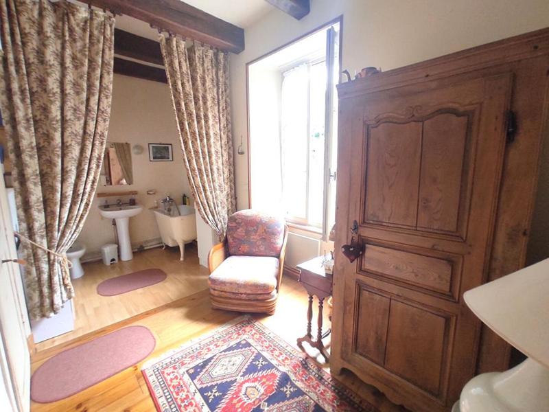 Maison - 175 m² - 8 pièces