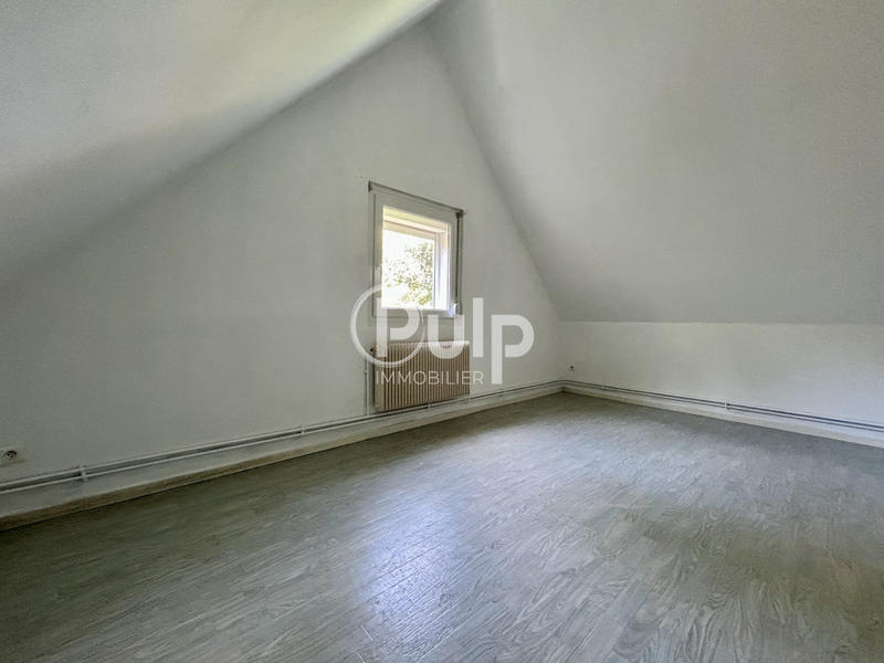 Maison - 94 m² - 6 pièces