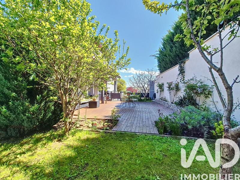 Maison - 163 m² - 5 pièces