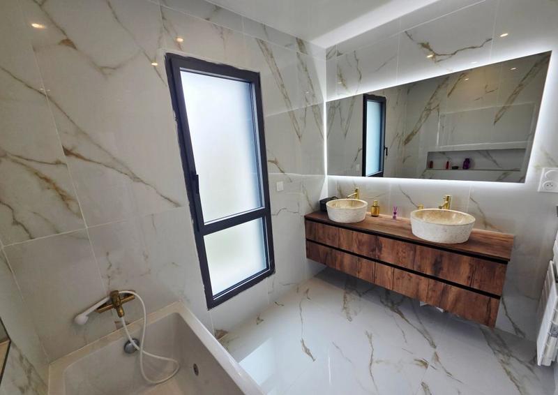 Maison - 125 m² - 6 pièces