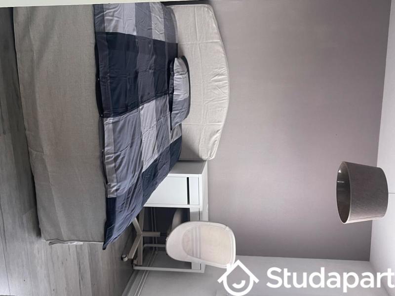 Chambre - 9 m² - 1 pièce