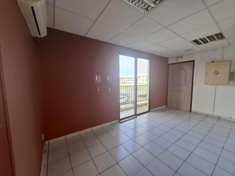 Bureau - 116 m² - 7 pièces