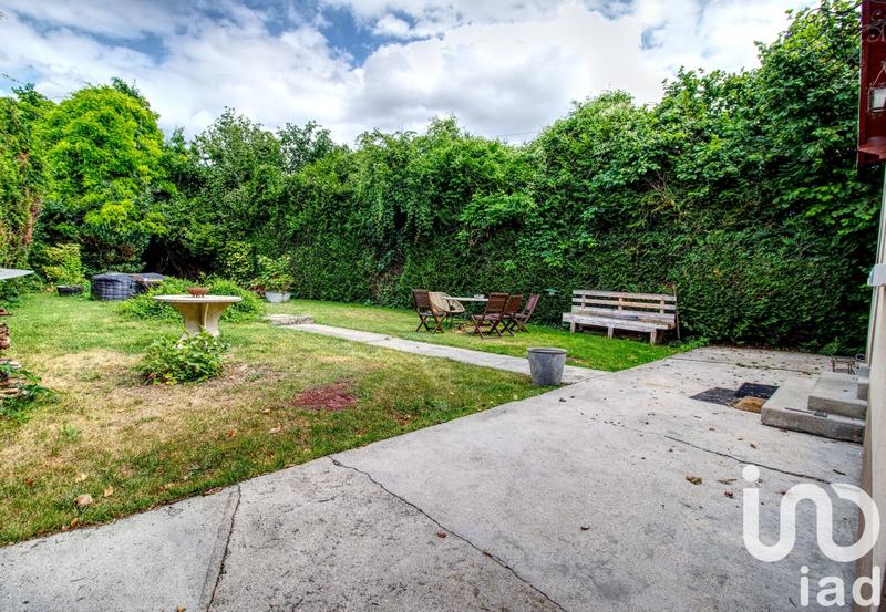 Maison - 90 m² - 5 pièces