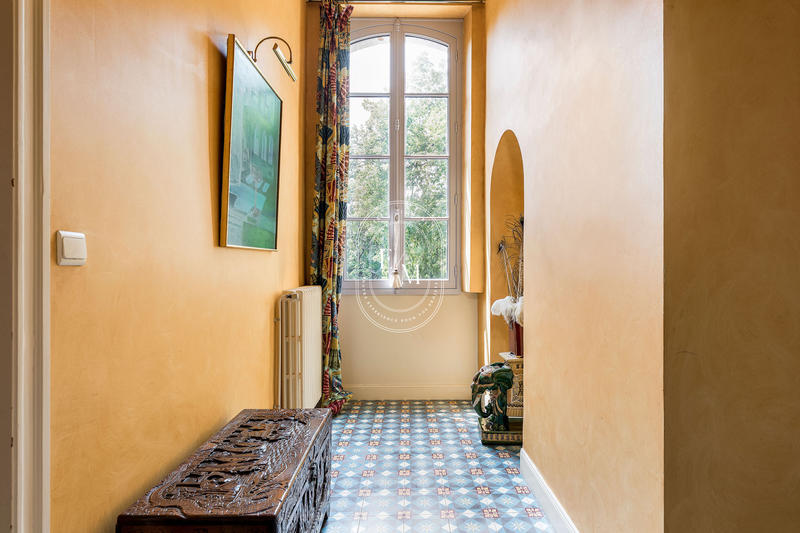 Château - 448 m² - 13 pièces