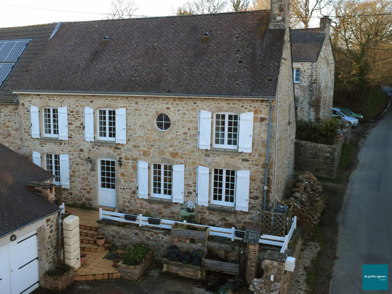 Maison ancienne - 140 m² - 6 pièces