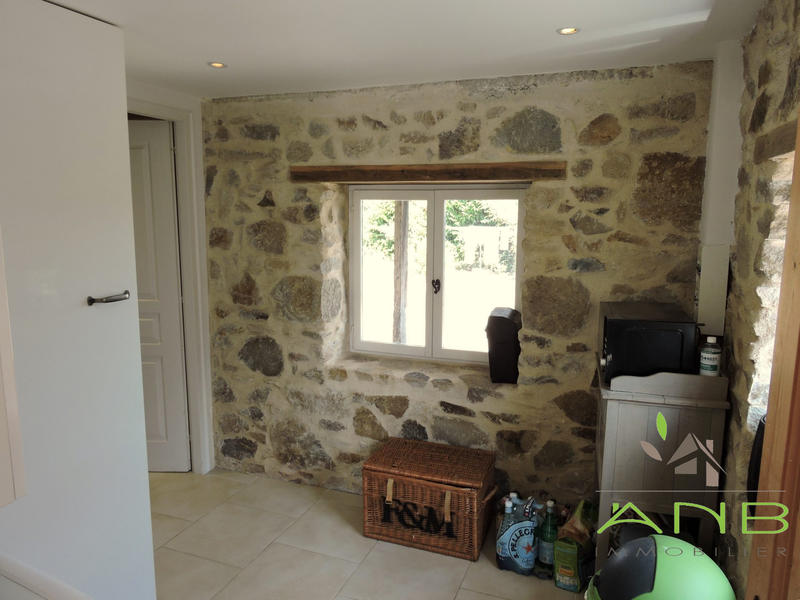 Maison - 225 m² - 8 pièces