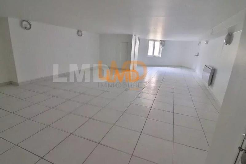 Local commercial - 236 m² - 4 pièces