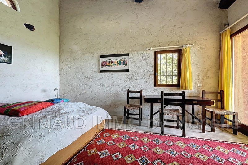 Villa - 180 m² - 6 pièces