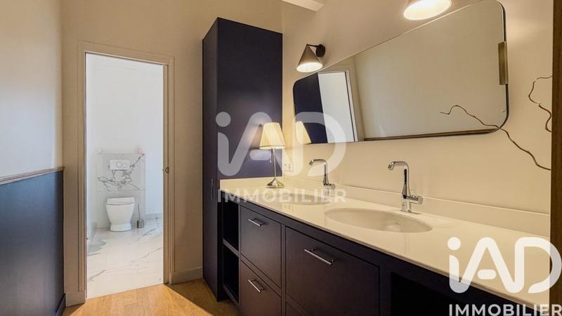 Maison - 187 m² - 8 pièces