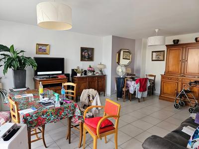 Appartement - 105 m² - 4 pièces