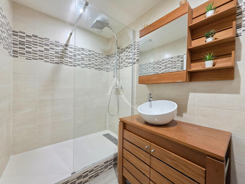 Maison - 82 m² - 5 pièces