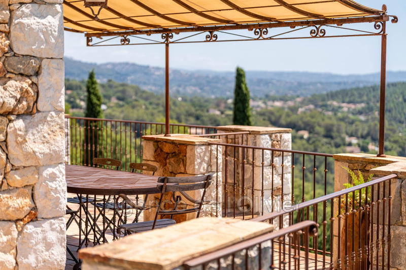 Maison - 190 m² - 5 pièces