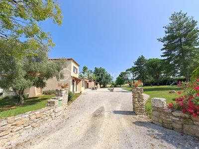 Villa - 136 m² - 6 pièces