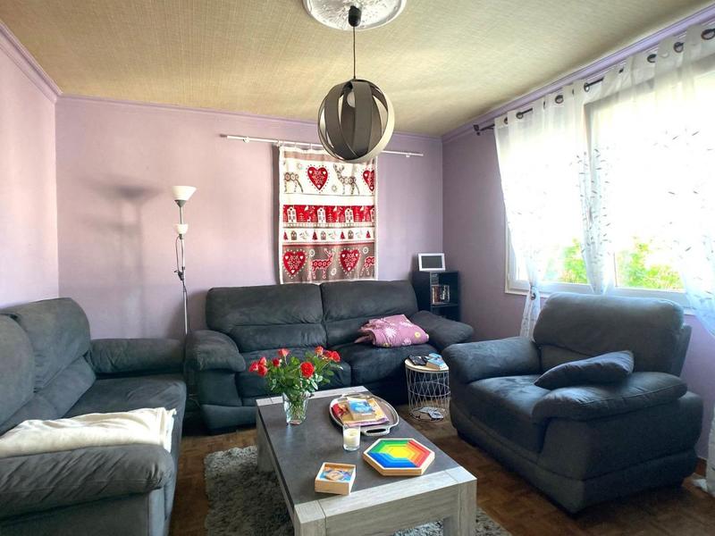 Maison - 94 m² - 6 pièces