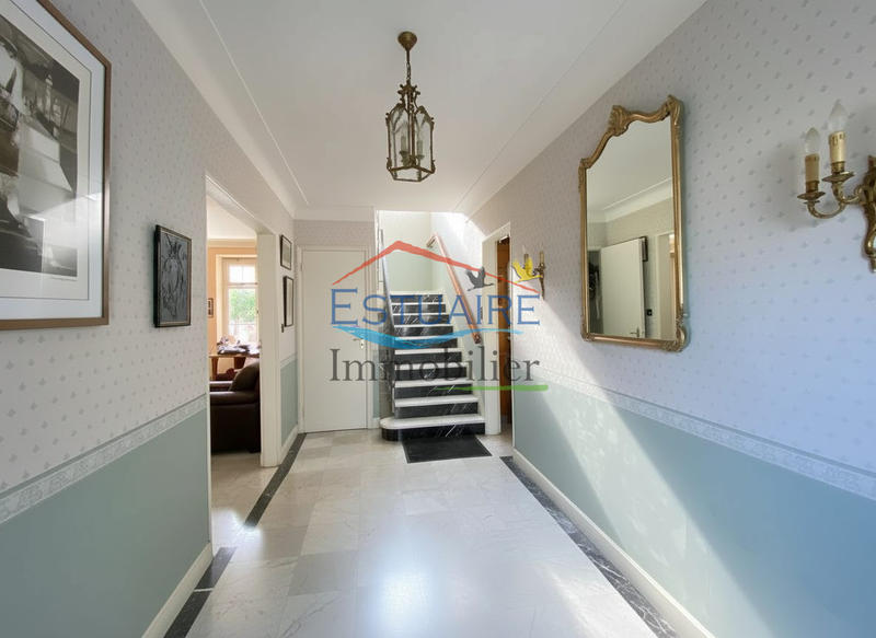 Maison - 190 m² - 6 pièces