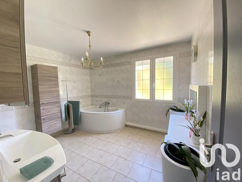 Maison - 177 m² - 6 pièces