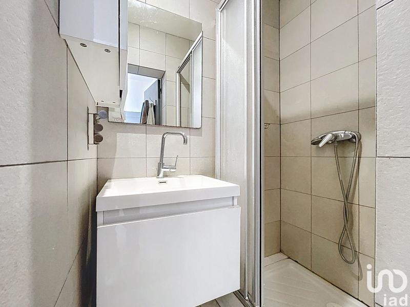 Local commercial - 242 m²