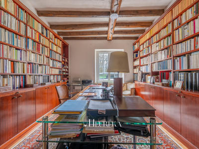 Maison - 400 m² - 10 pièces