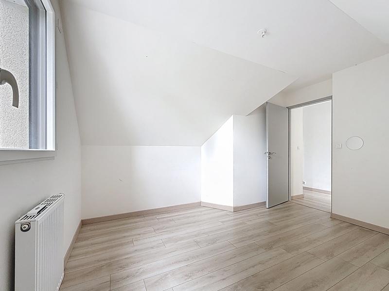 Maison - 178 m² - 8 pièces